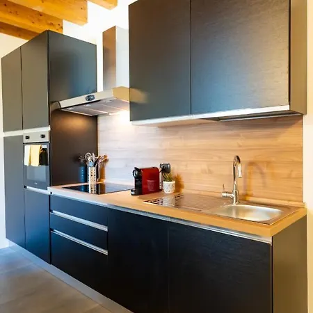 San Carlo Арона