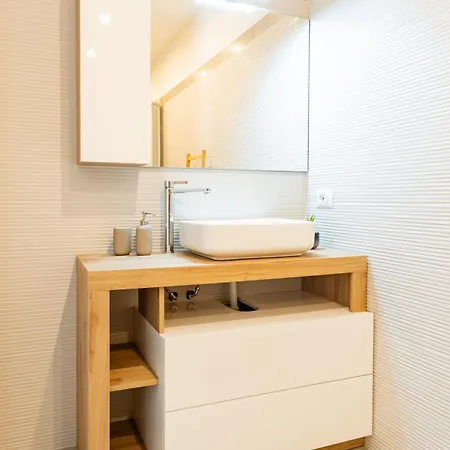 San Carlo * Арона